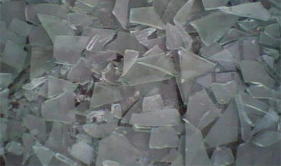 碎玻璃扎进手里看不见怎么办