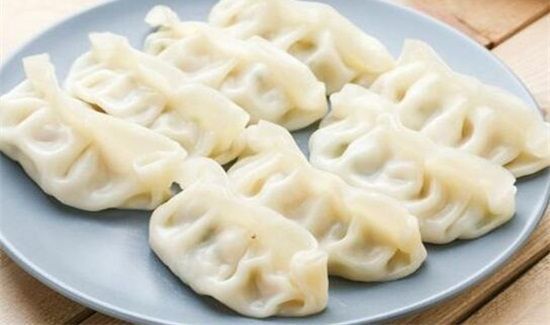 蒸饺子用热水还是冷水