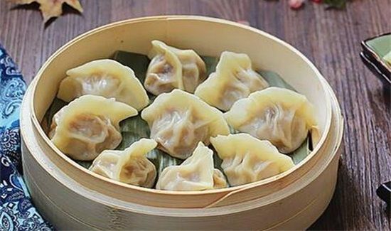 蒸饺粘盘子怎么处理