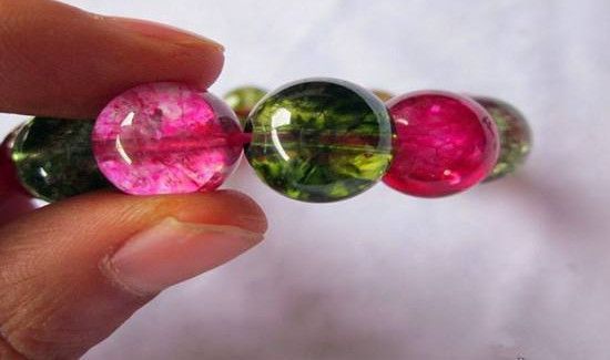 一招鉴别染色的水晶