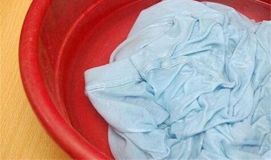 发霉的东西怎样才能洗掉