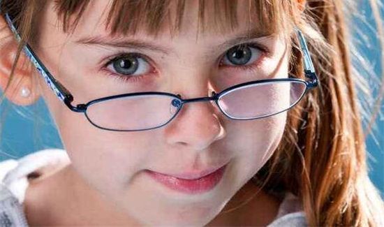 如何选择适合自己的眼镜框架