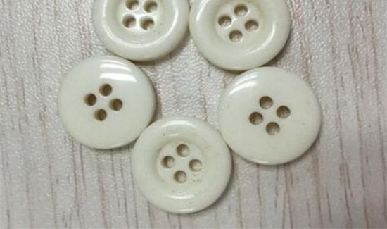 纽扣变质褪色怎么处理