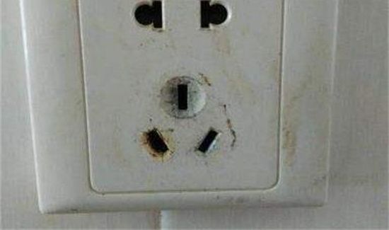 插座进水了还能用吗