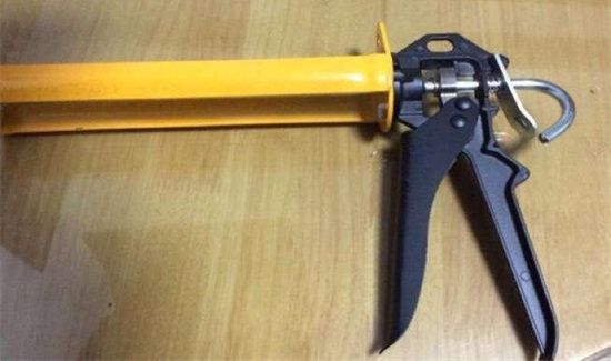 胶枪的胶怎么去除