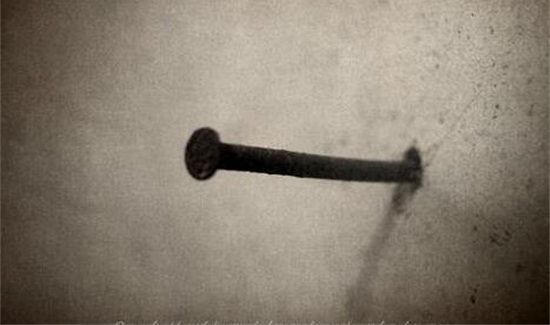 墙上钉子松了怎么填充