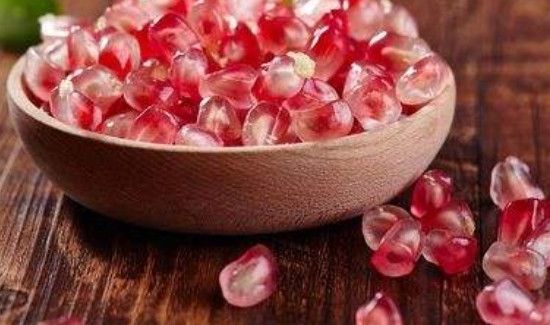 石榴榨汁需要去籽吗