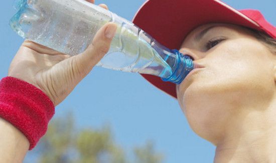 一次性大量饮水的危害