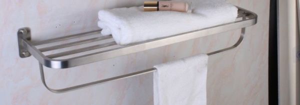 卫生间的毛巾为什么会变色