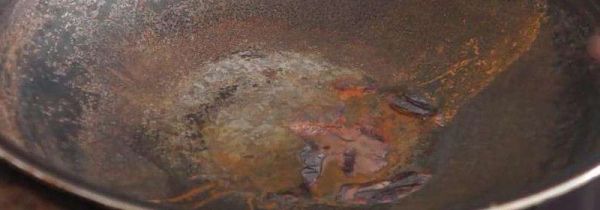 铁锅生锈还能用吗