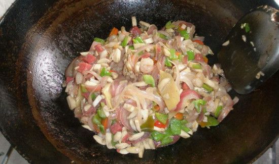 铁锅炒菜补铁吗