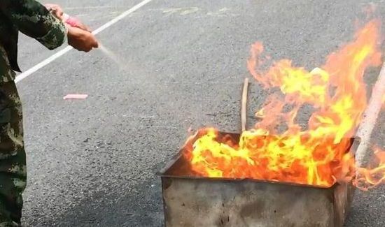 可乐可以灭火吗