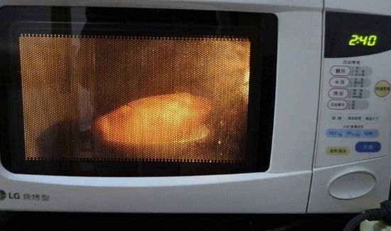 微波炉烤红薯不包纸