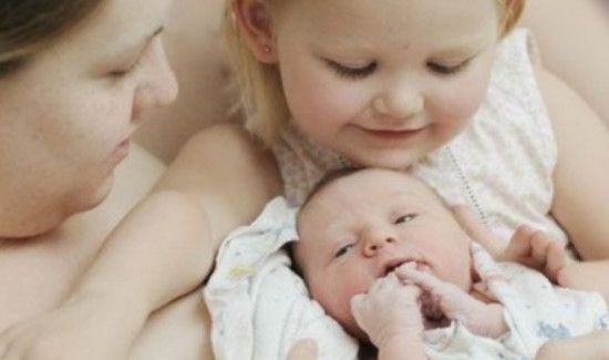 婴儿油能擦脸吗