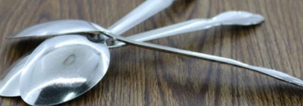 铁勺生锈了还能用吗