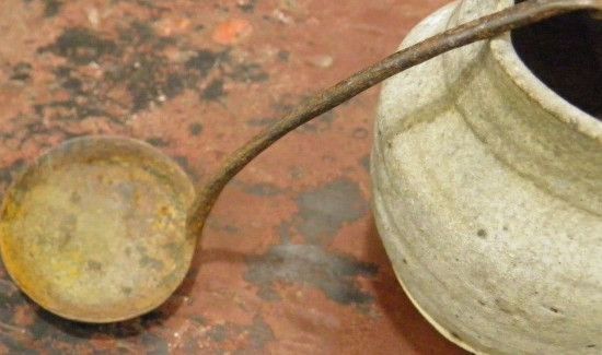 铁勺生锈了还能用吗