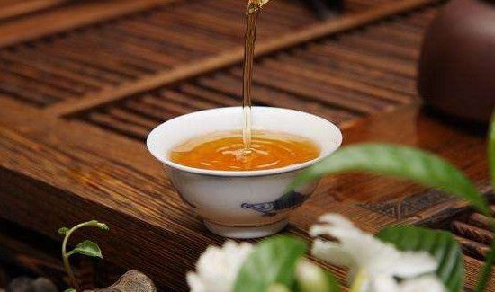 黄精茶的功效与作用及食用方法