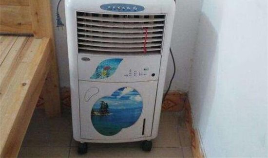 空调扇为什么要加水