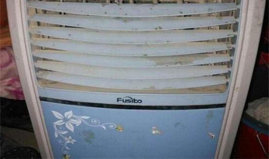 空调扇为什往外流水