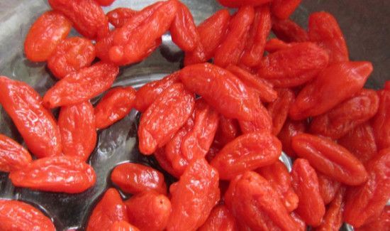 冰糖雪梨可以放枸杞子吗