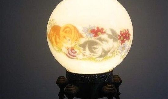 台灯为什么自己会亮