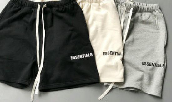 essentials是什么品牌衣服