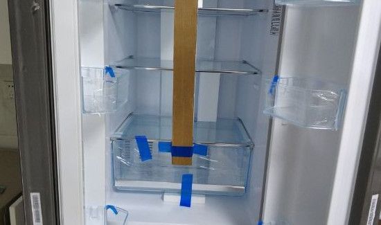 冰箱能放热的东西吗