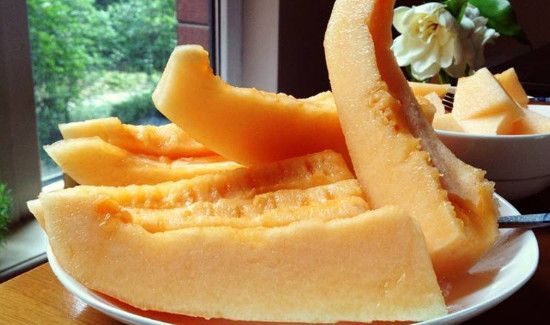 哈密瓜和石榴可以一起吃吗