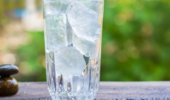 夏天喝冰水对身体害处