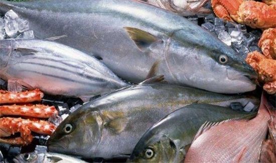 牛奶可以和海鲜一起吃吗