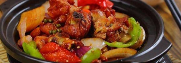 瓦香鸡和黄焖鸡区别