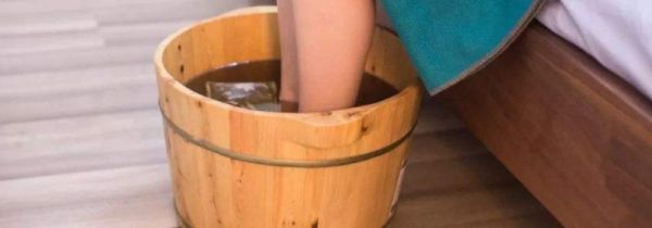 茶叶泡脚利弊