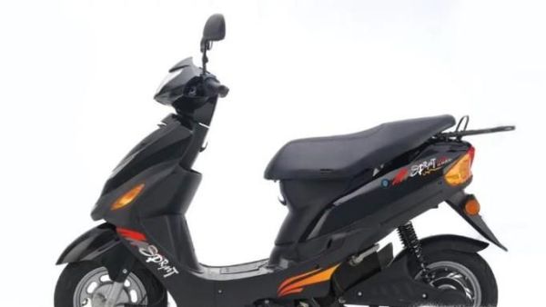 电动车的白底牌和绿底牌有什么差别