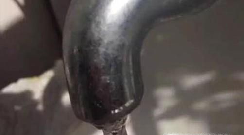 怎样防止到了冬天水管冻住？