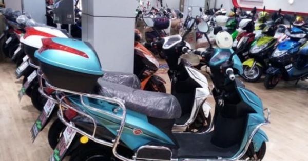 没有钥匙怎么打开电动车座位锁？