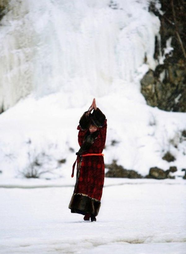 为何每年全世界有无数人徒步朝圣