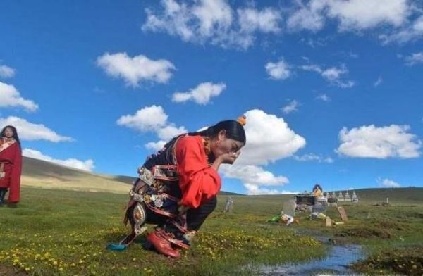 为何每年全世界有无数人徒步朝圣