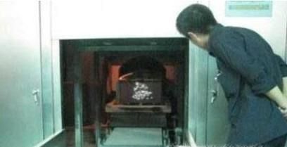 葬礼一般在去世后几天