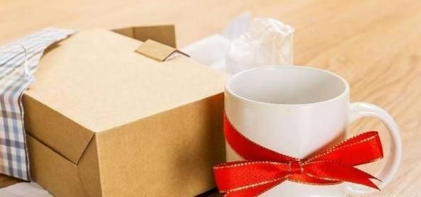圣诞节送男朋友什么礼物比较好