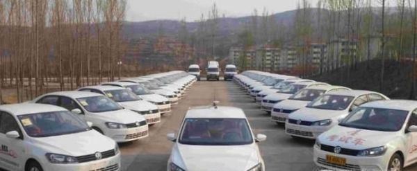 驾考中途可以换驾校吗