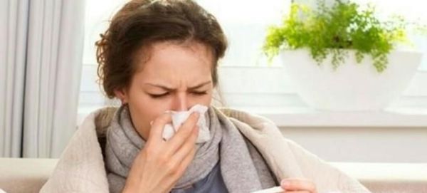 梦见自己从高空坠落意味着什么