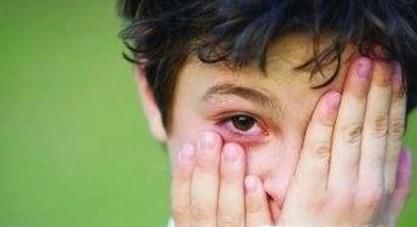 什么是雪盲症 雪盲症有哪些症状