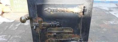 取暖炉烧炭怎么封住？