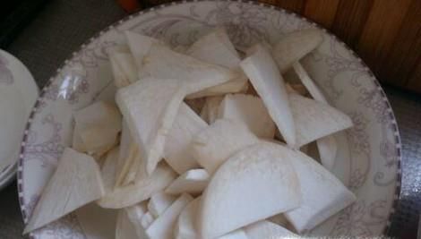 鸡腿菇与杏鲍菇的区别