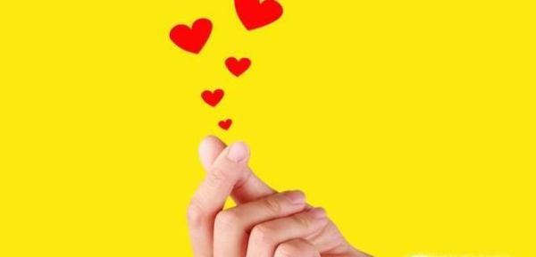 6种超火的比心表白手势