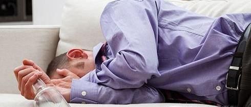 酒品不好爱撒酒疯怎么么办