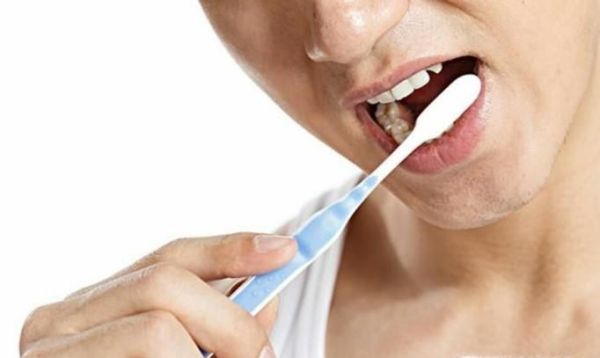 刷牙一定要用温水吗？