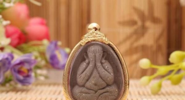 泰国寺庙恭请佛牌要注意的陷阱有哪些