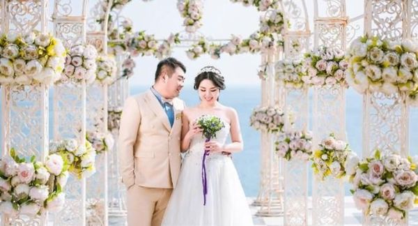 结婚应该准备几套衣服合适