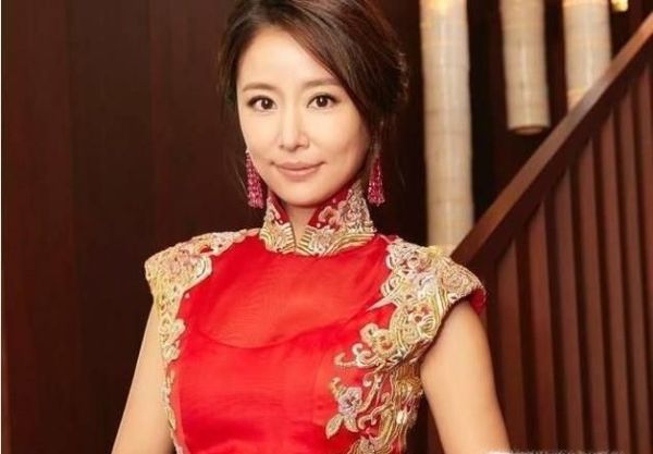 结婚应该准备几套衣服合适